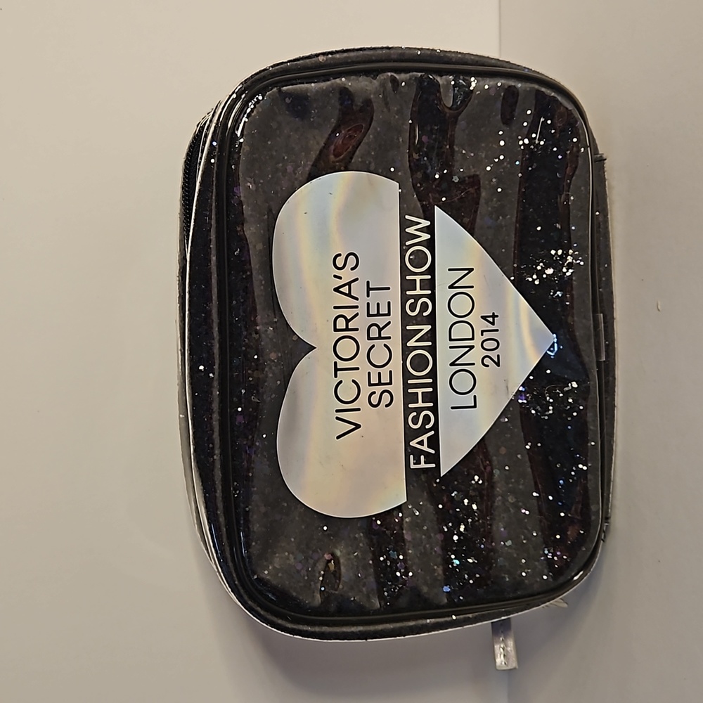 Victoria's Secret 2014 fashion show London cosmetic bag